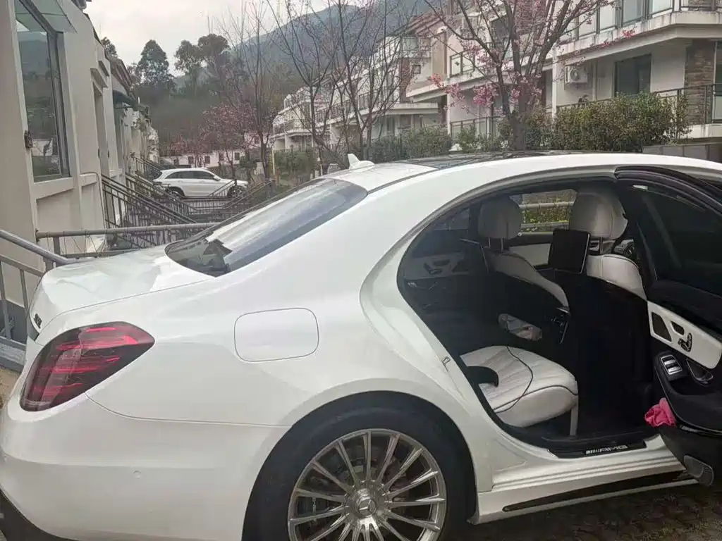 MERCEDES-BENZ S CLASS AMG