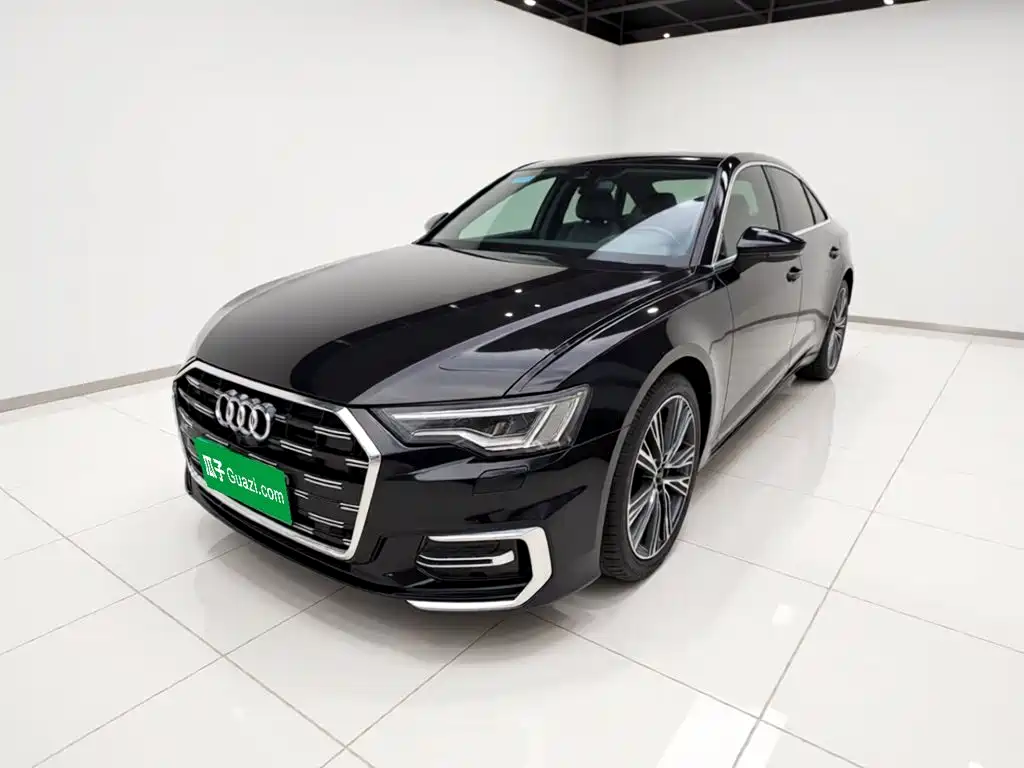 奥迪A6L 2023款 45 TFSI 臻选动感型 2023