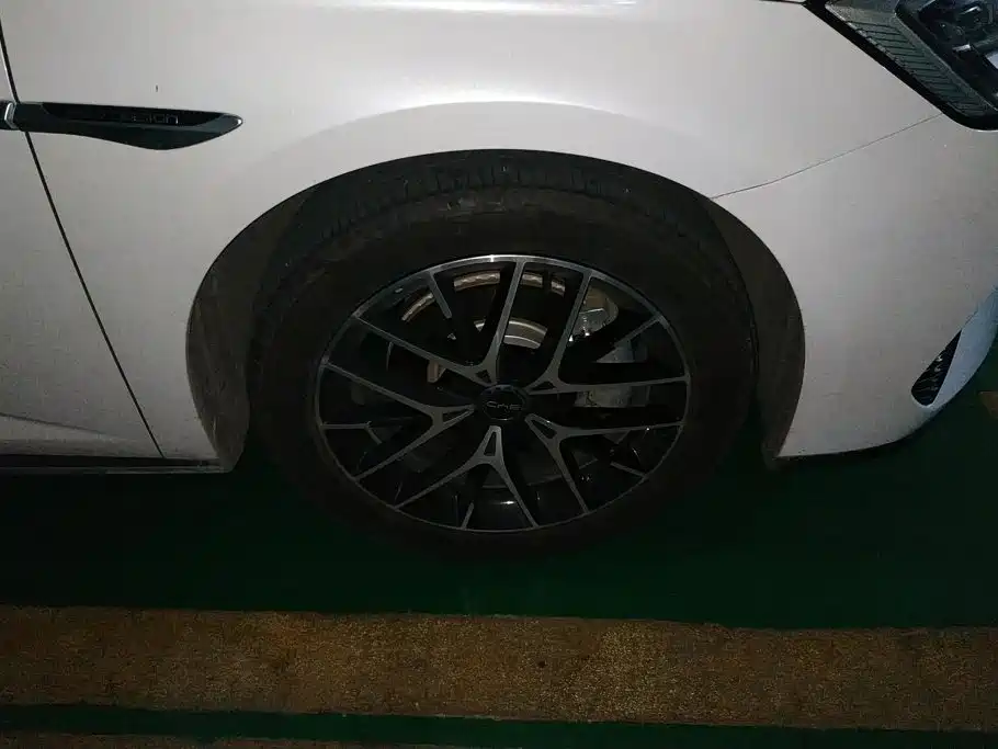 BYD Seal — миниатюра 6