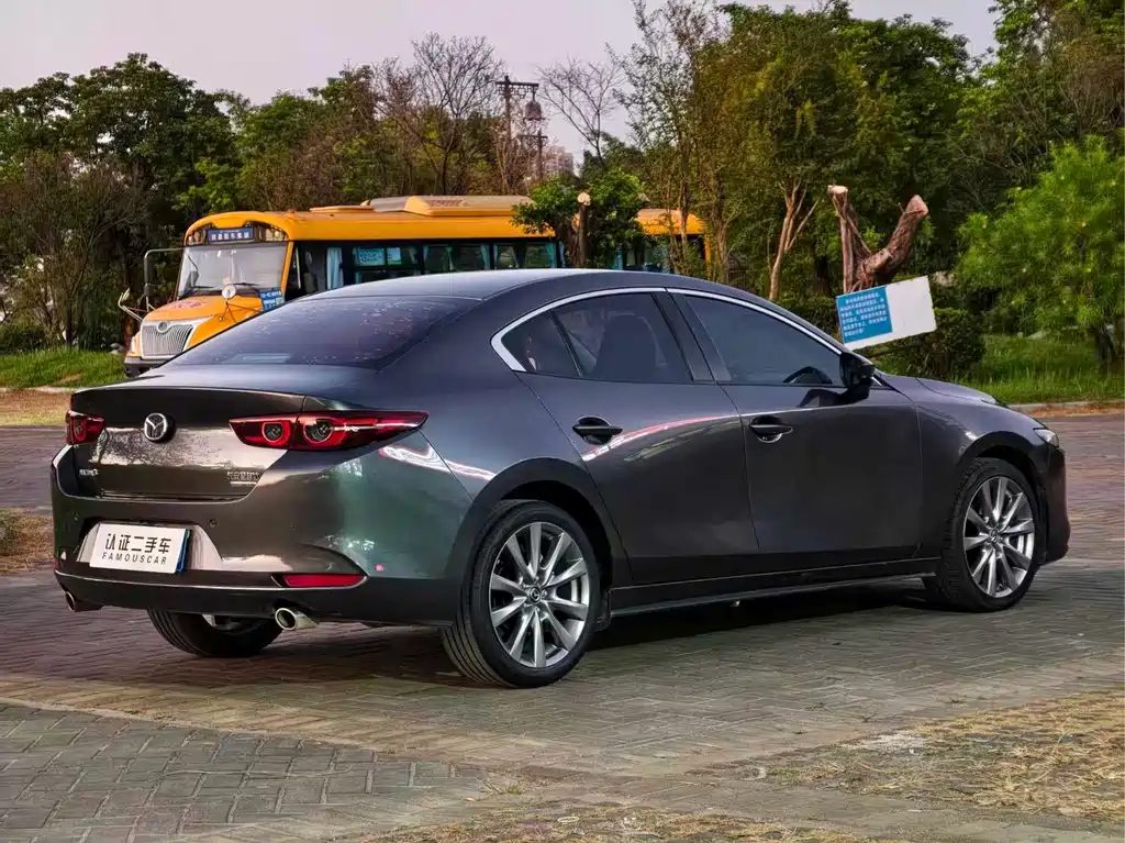 Mazda 3 Axela — миниатюра 15
