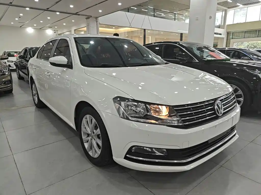Volkswagen Lavida — миниатюра 4