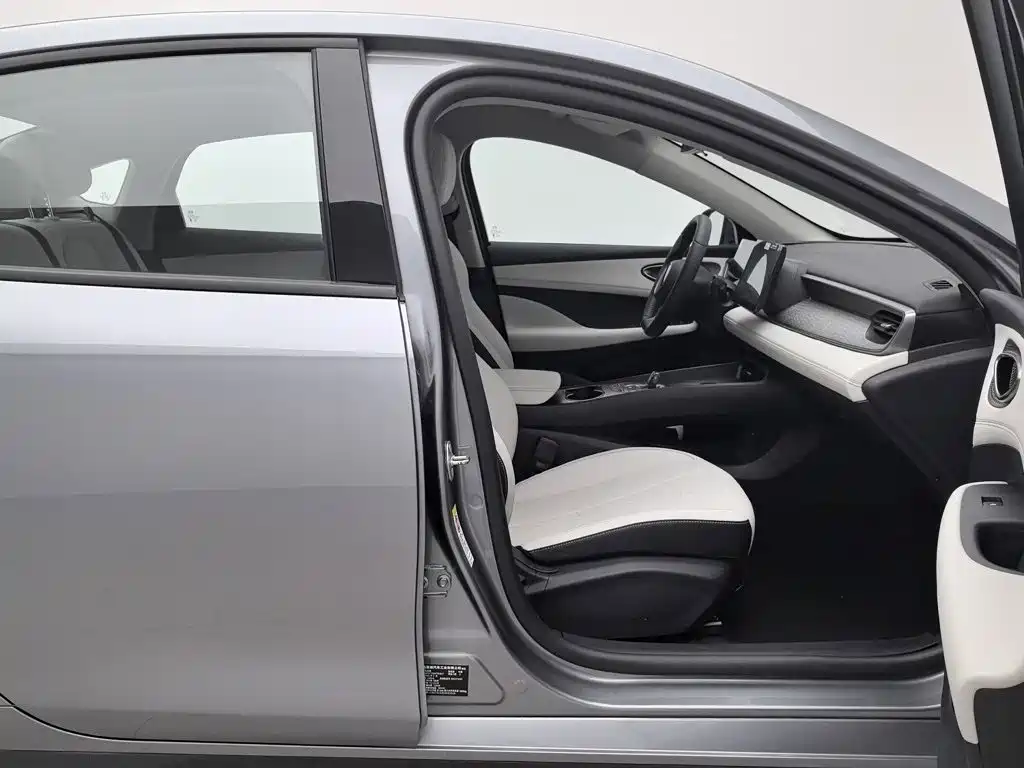 BYD Seal 05 DM-i — миниатюра 23