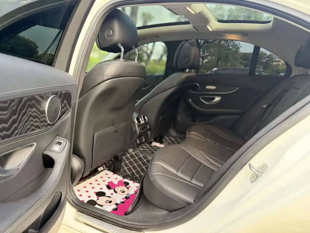 Mercedes-Benz C-Class — миниатюра 4