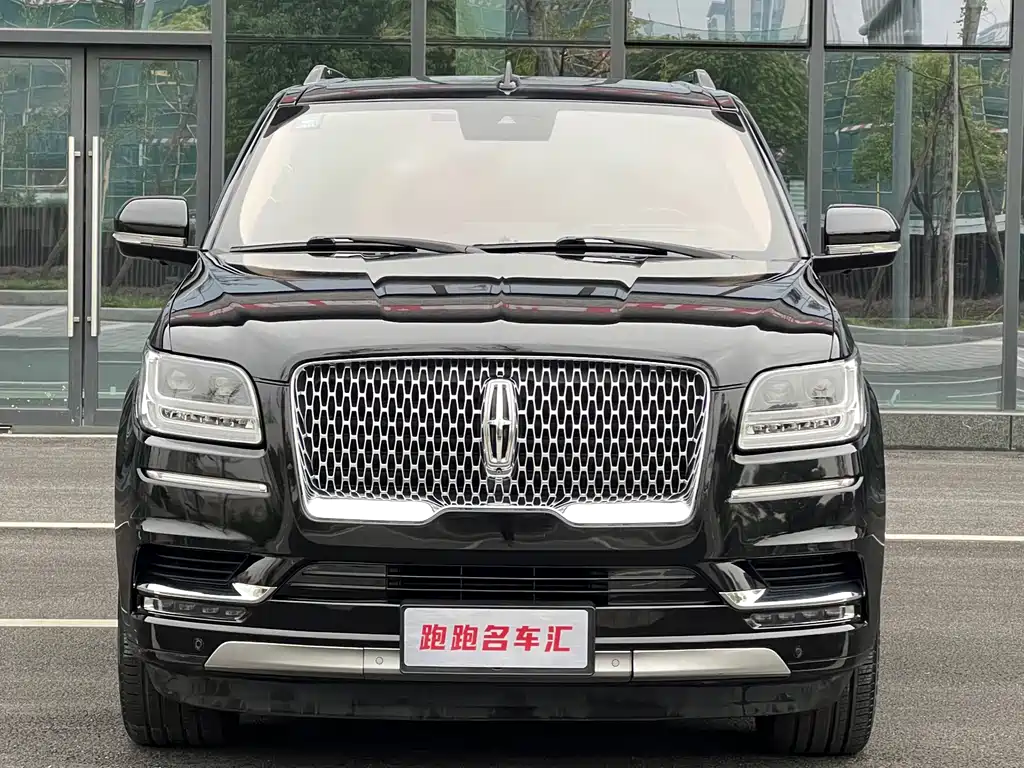 Lincoln Navigator