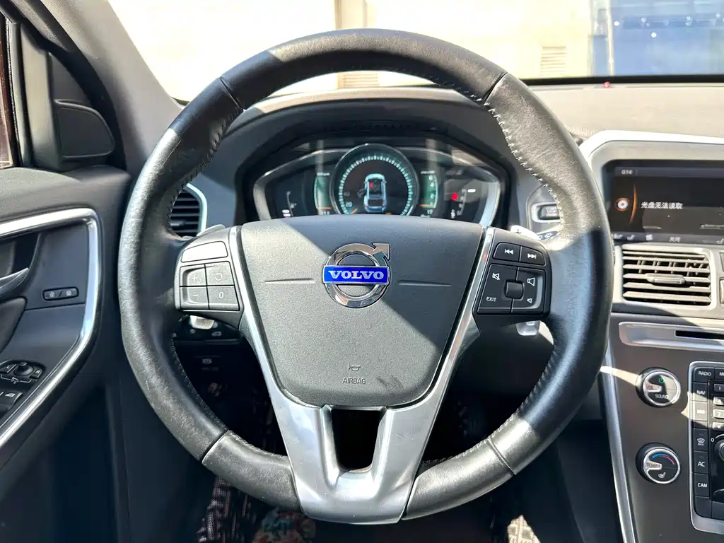 Volvo XC60 (Import) — миниатюра 9