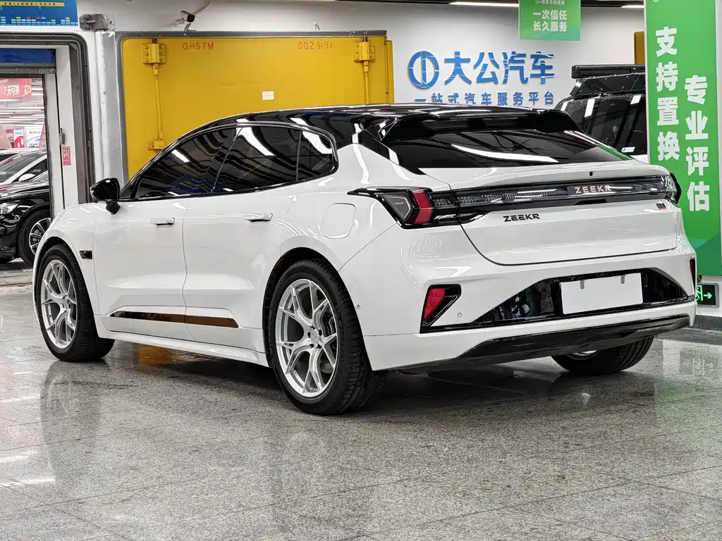 ZEEKR EXTREME KRYPTON 001