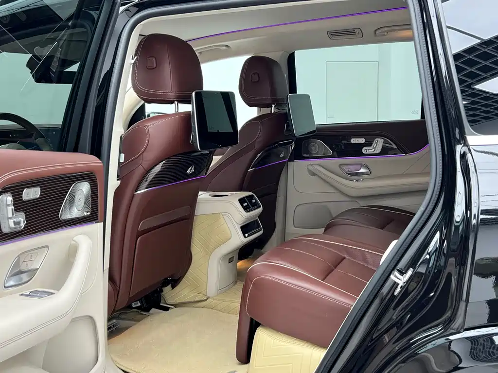 Mercedes-Benz GLS — миниатюра 11