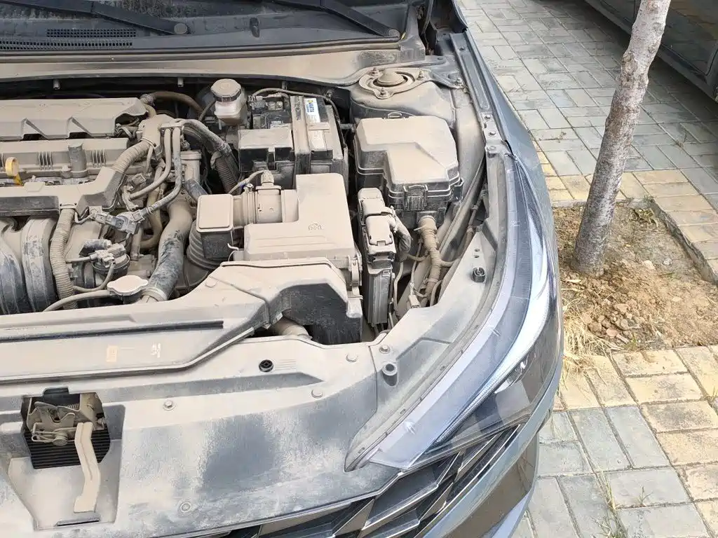 Hyundai Elantra — миниатюра 21