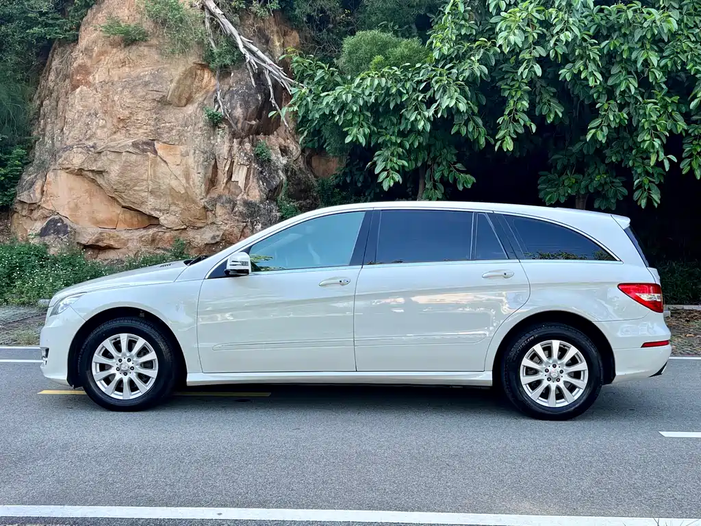 Mercedes-Benz R-Class — миниатюра 12