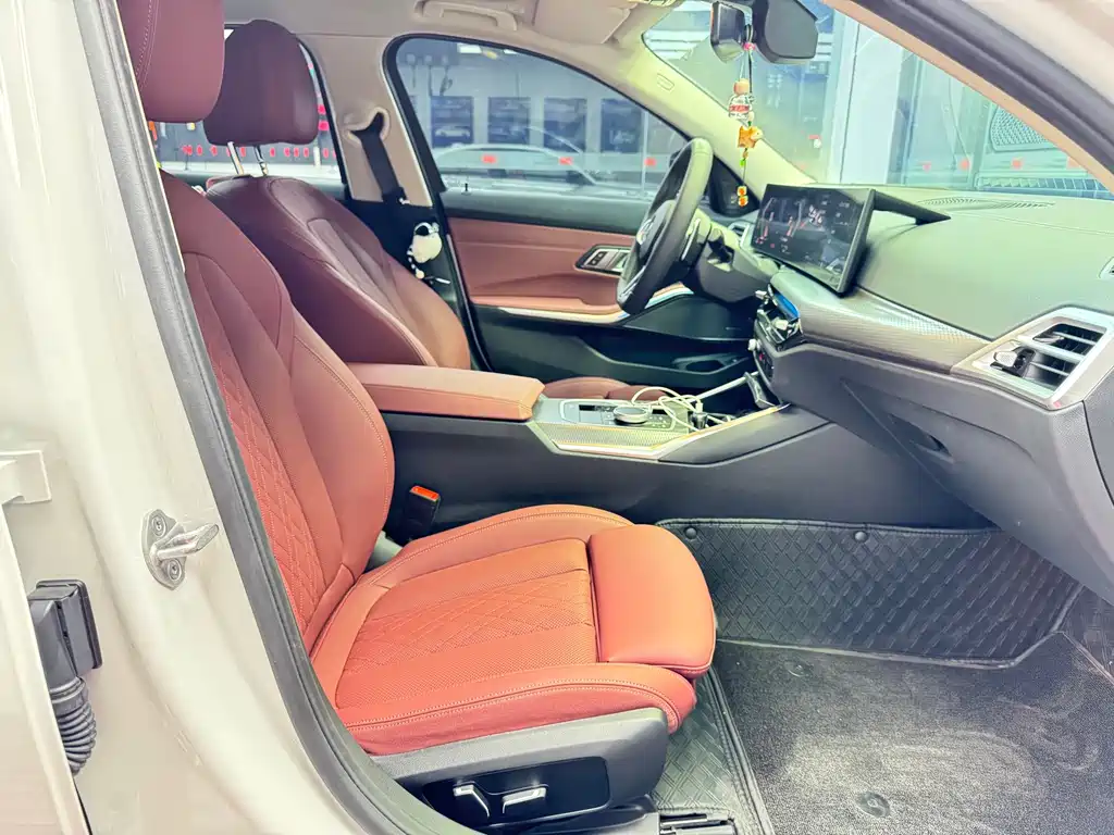 BMW 3 Series — миниатюра 8