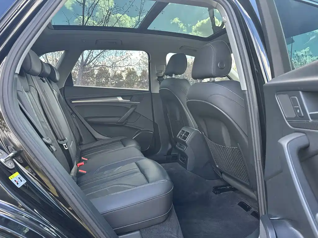 Audi Q5L — миниатюра 9