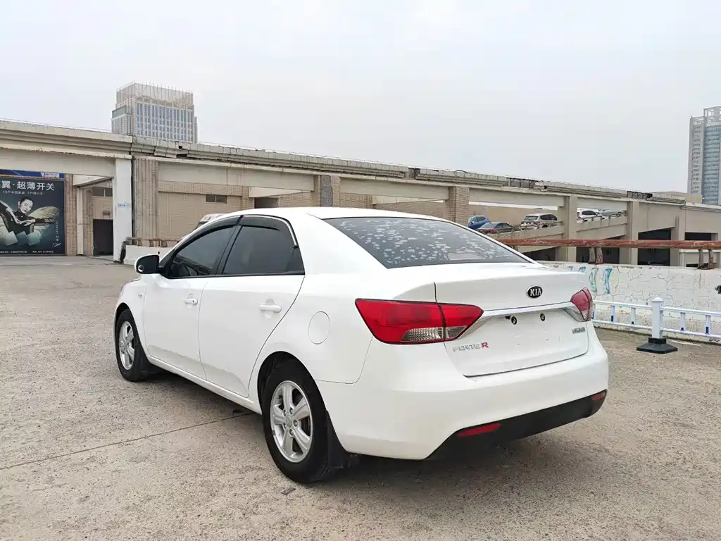 Kia Forte — миниатюра 11