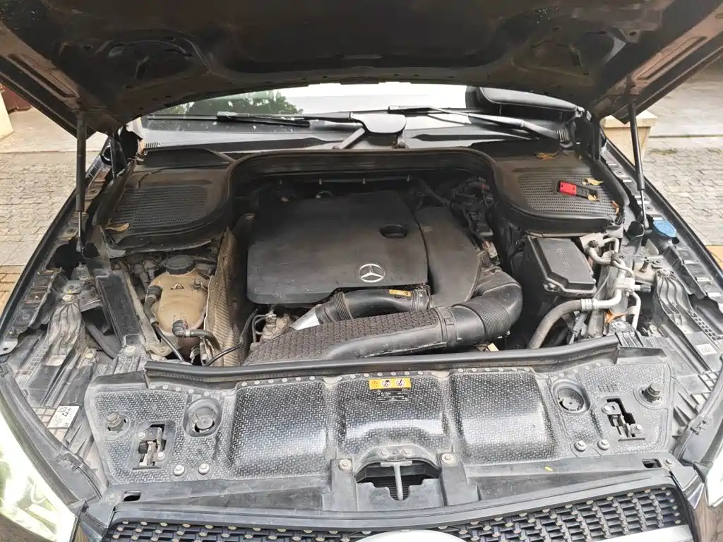 Mercedes-Benz GLE (Import) — миниатюра 11