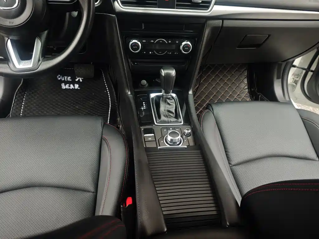 Mazda 3 Axela — миниатюра 14
