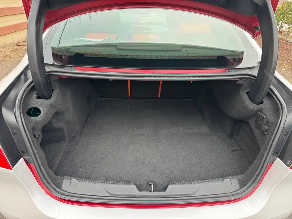 Jaguar XEL 2.0T 200PS Premium Edition, фото 28