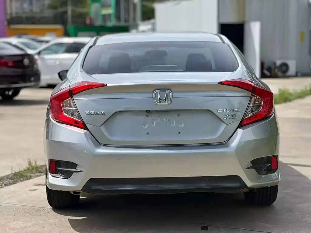 Honda Civic 2019 220TURBO CVT V