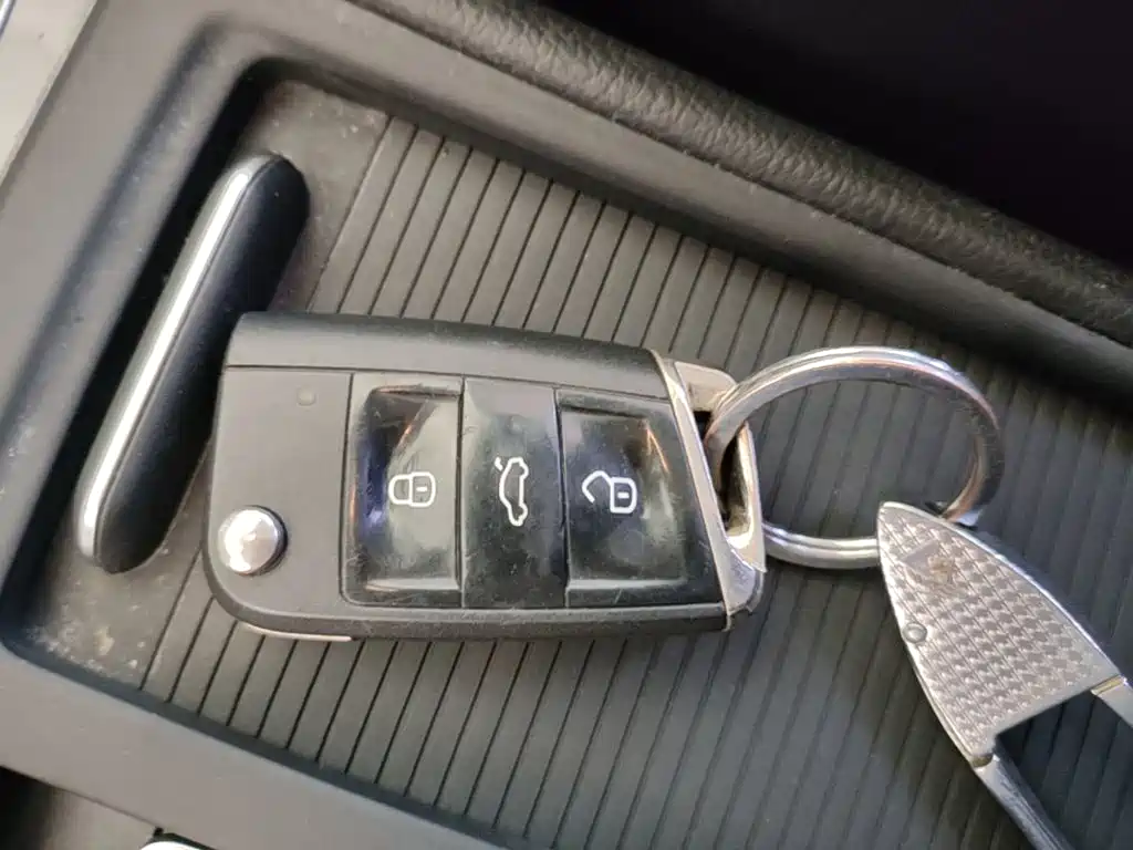 Volkswagen Golf EV — миниатюра 9