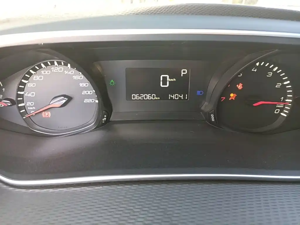 Peugeot 308 — миниатюра 12