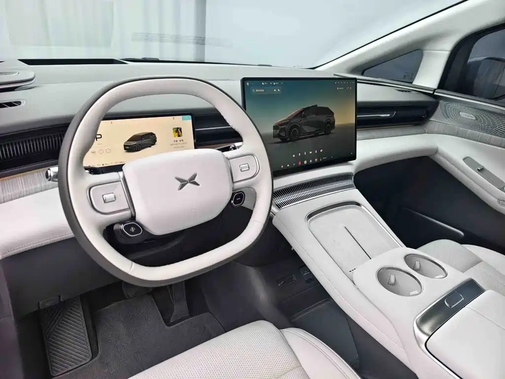 XPeng X9 — миниатюра 26