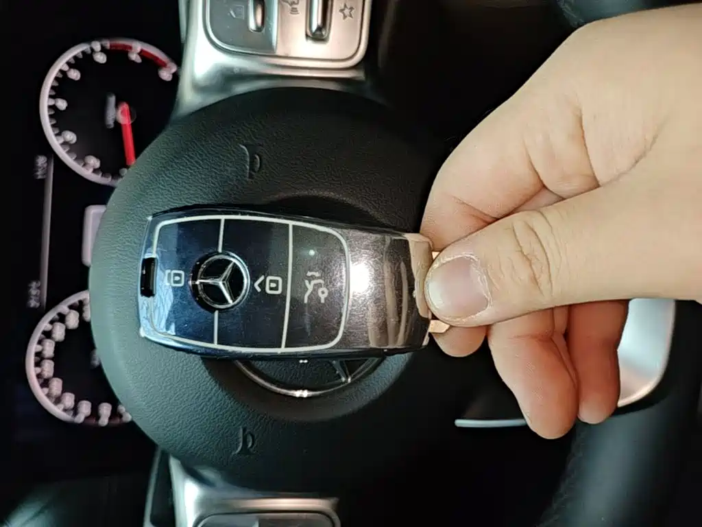Mercedes-Benz E-Class — миниатюра 9