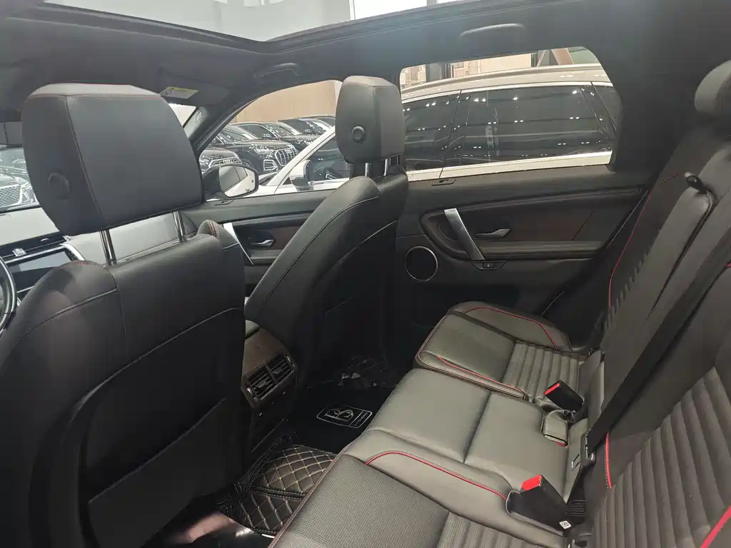 LAND ROVER DISCOVER SPORTS