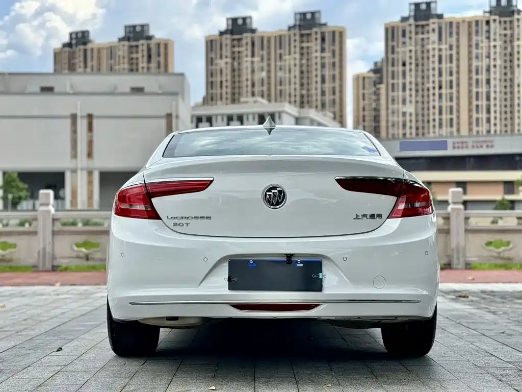 Buick LaCrosse — миниатюра 5