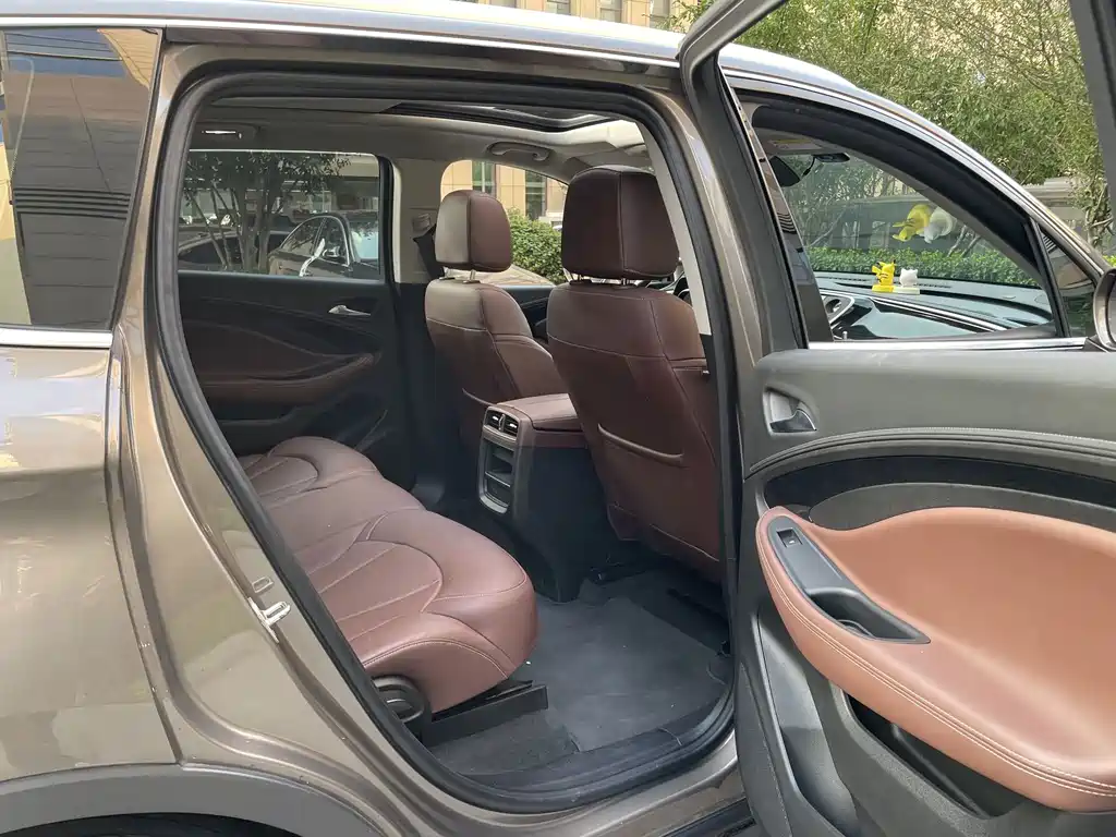 Buick Envision Plus — миниатюра 10