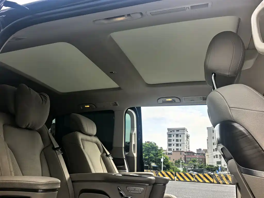 Mercedes-Benz V-Class — миниатюра 15