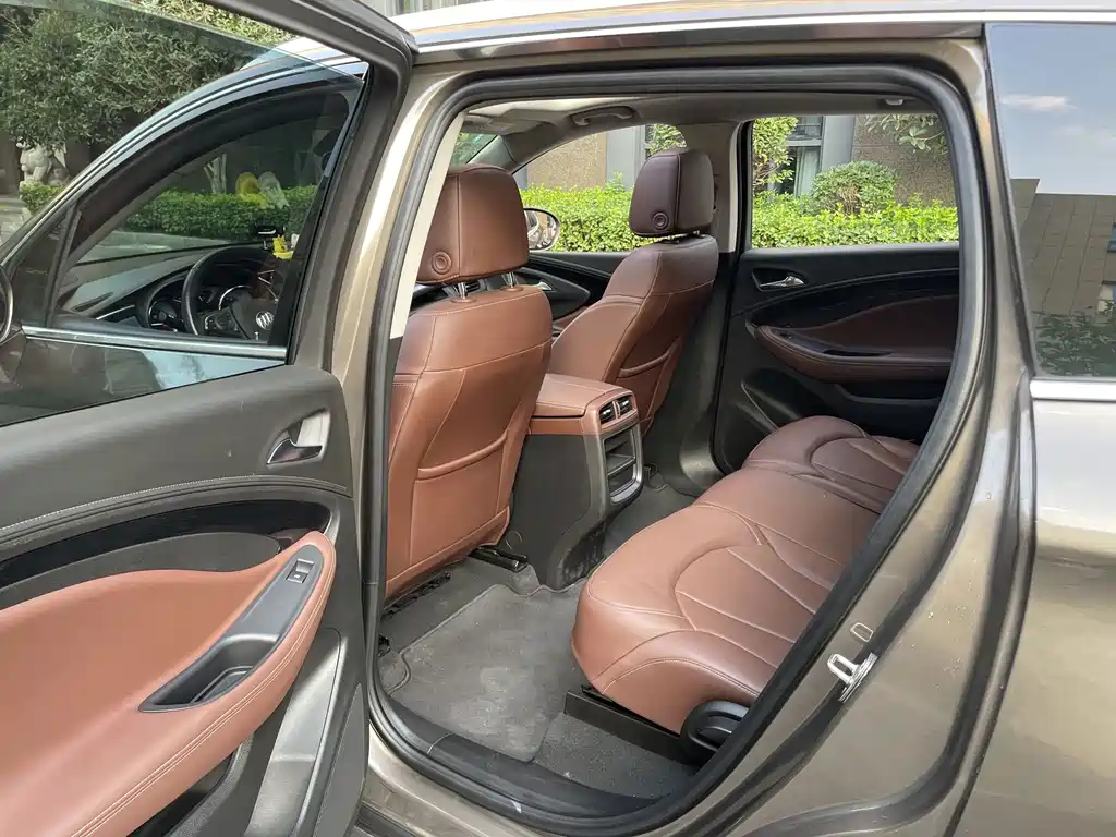 Buick Envision Plus — миниатюра 15