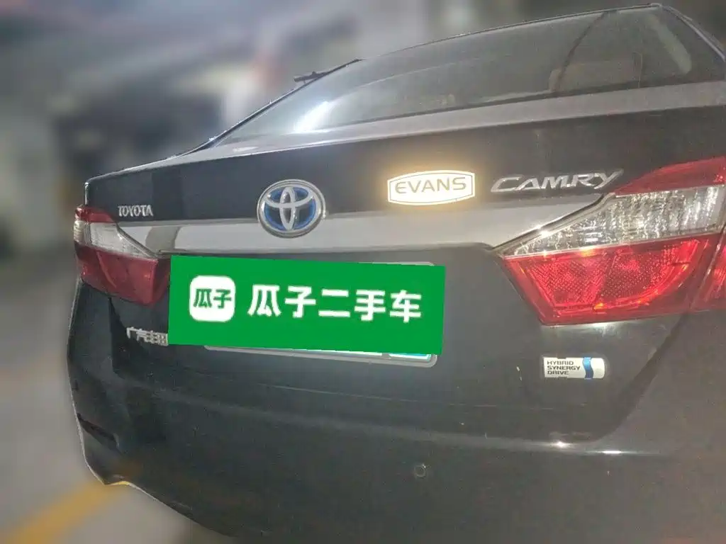 Toyota Camry — миниатюра 3