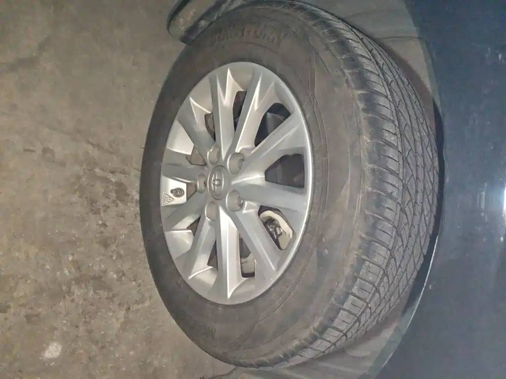 Toyota Camry — миниатюра 24