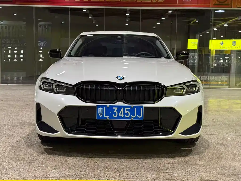 BMW 3 Series — миниатюра 2