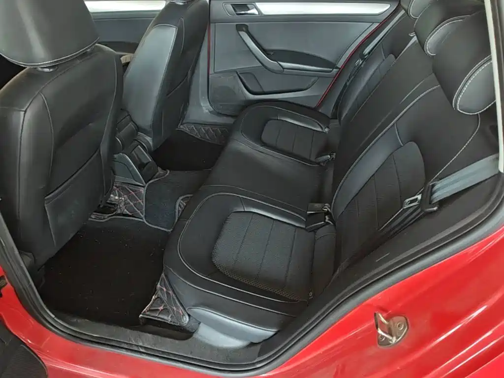 Skoda Rapid Spaceback — миниатюра 17