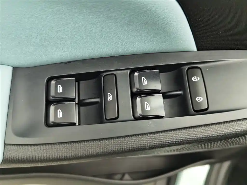 GEELY GEOMETRY E FIREFLY