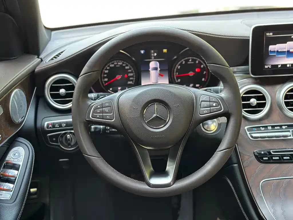 Mercedes-Benz GLC — миниатюра 12