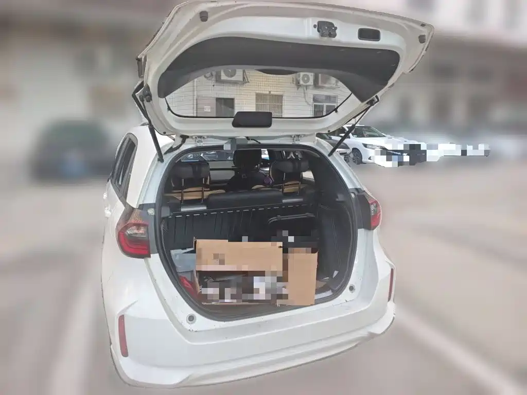 Honda Fit — миниатюра 10