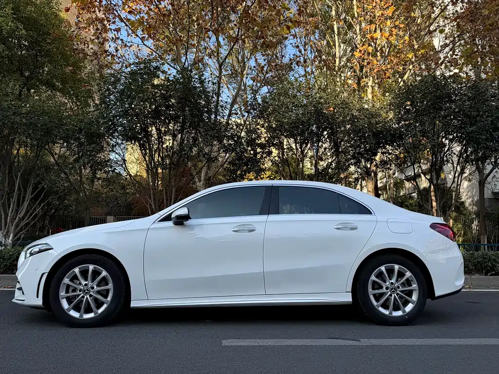 MERCEDES-BENZ A CLASS