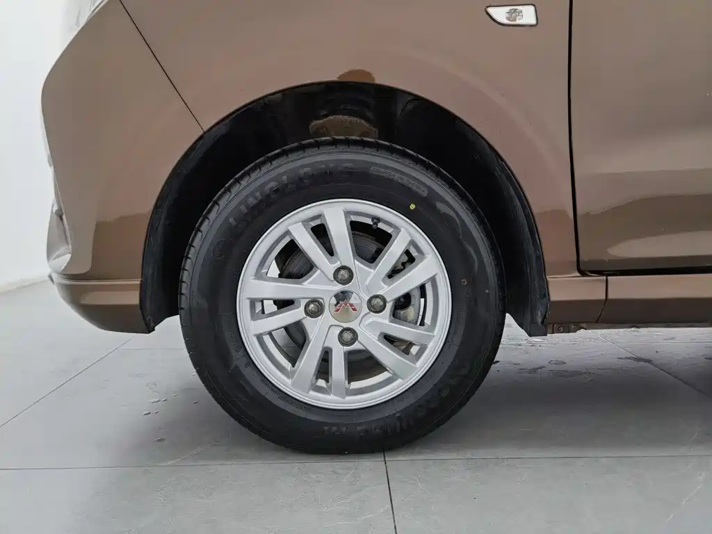 Wuling Hongguang — миниатюра 17