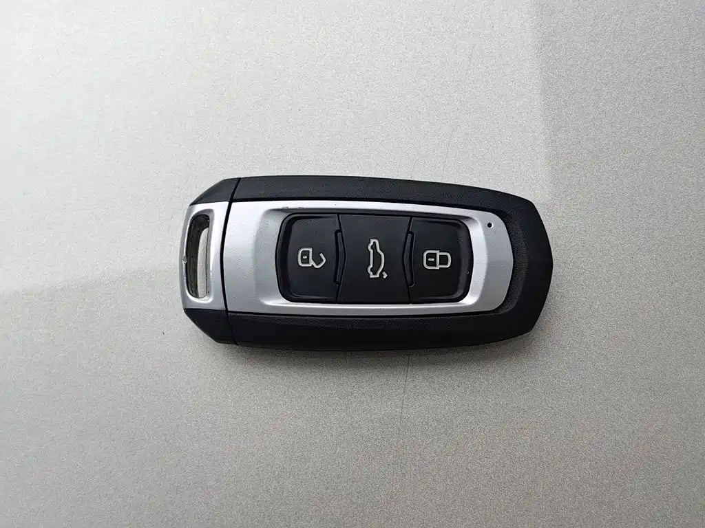 Geely Emgrand — миниатюра 19