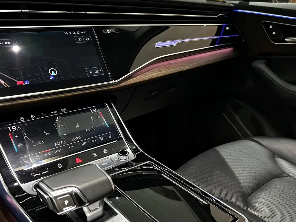 Audi Q7 — миниатюра 24