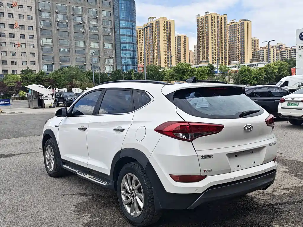 Hyundai Tucson 1.6T DCT 2WD Smart Type, фото 7