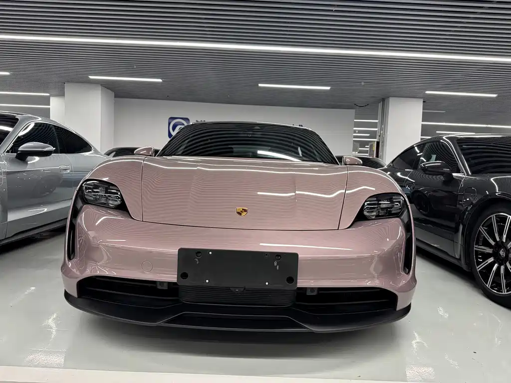 Porsche Taycan — миниатюра 2