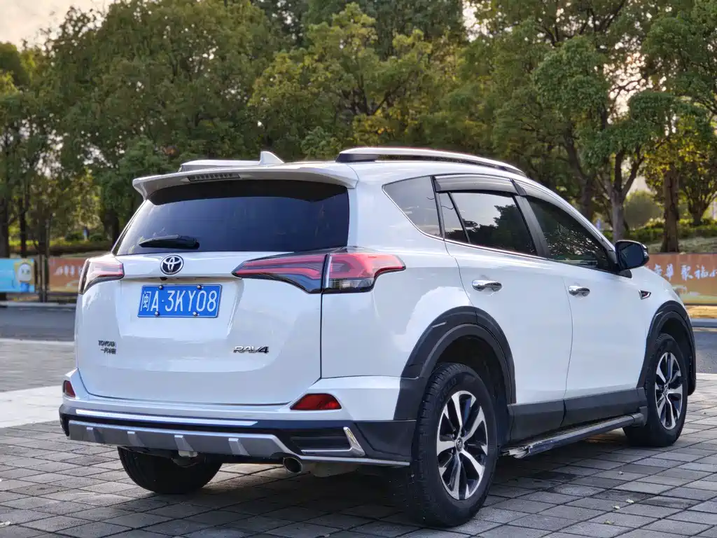 TOYOTA RAV4 RONGFANG