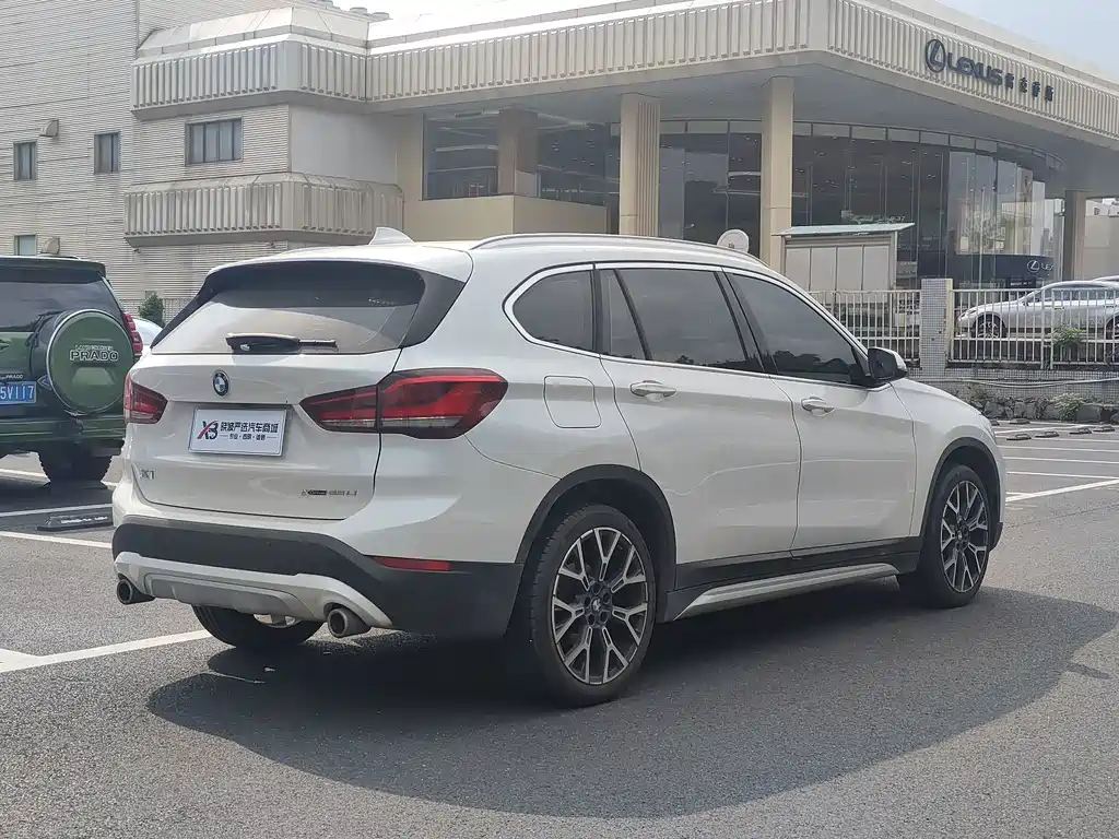 BMW X1 — миниатюра 5