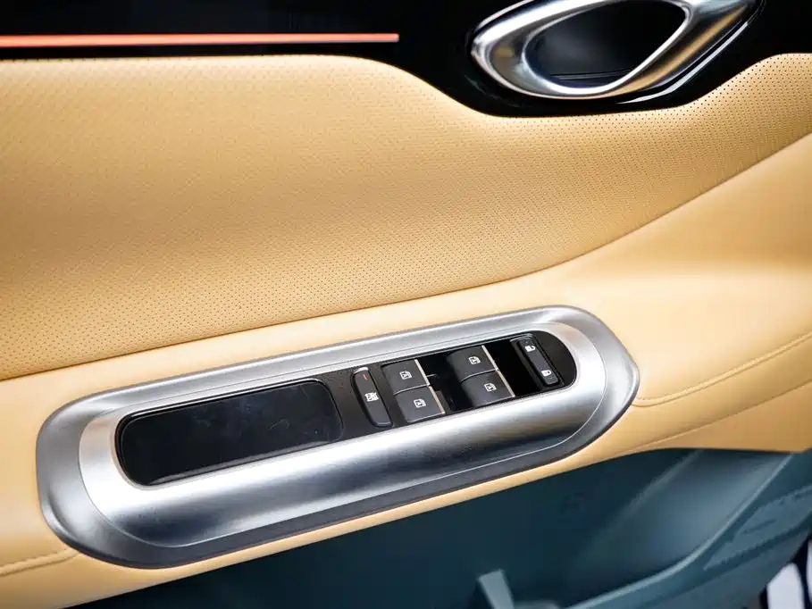 GAC TRUMPCHI E8 NEW ENERGY