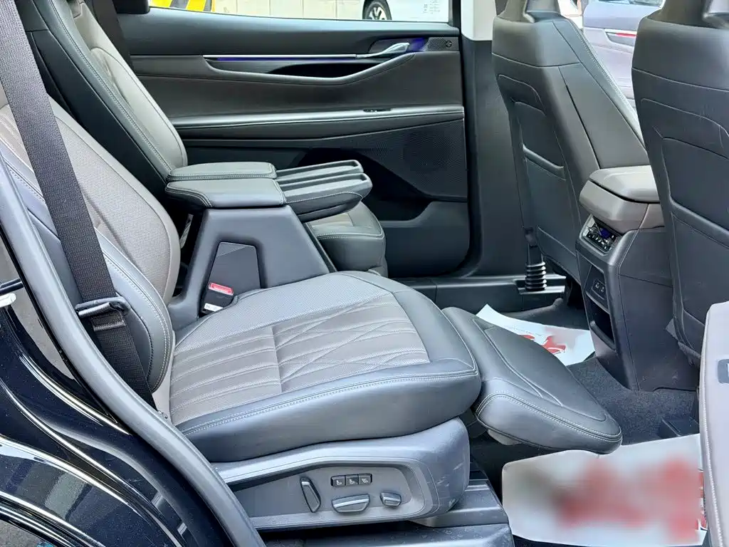Ford Edge — миниатюра 2