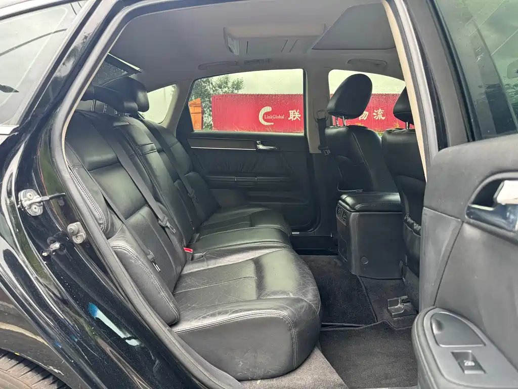 Infiniti M — миниатюра 8
