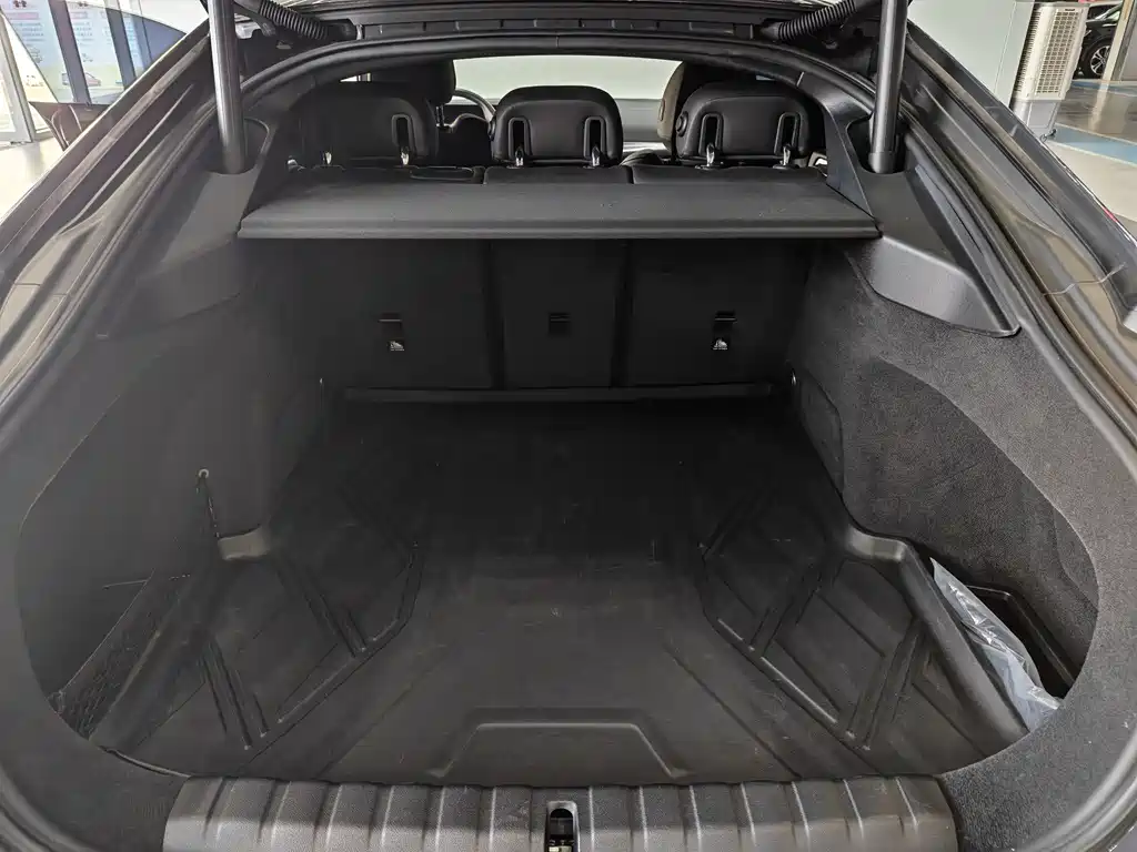 BMW i4 — миниатюра 15