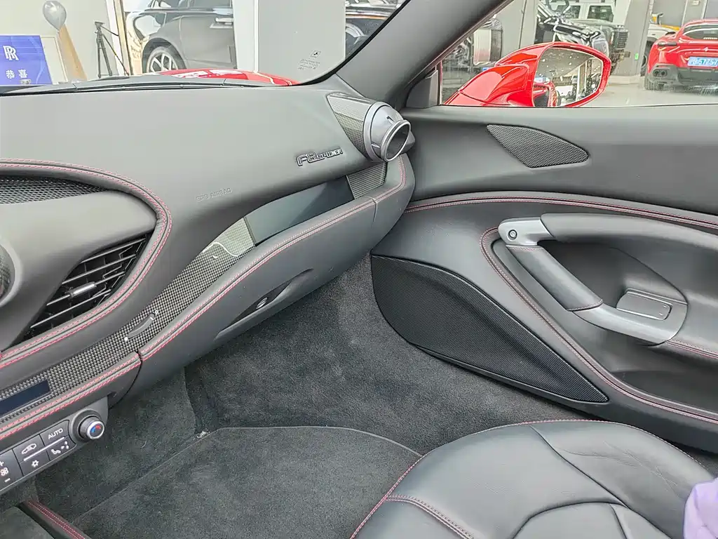 Ferrari F8 — миниатюра 17