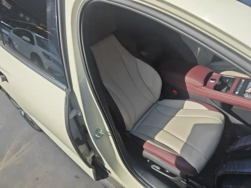 BYD Seal 07 DM-i — миниатюра 25